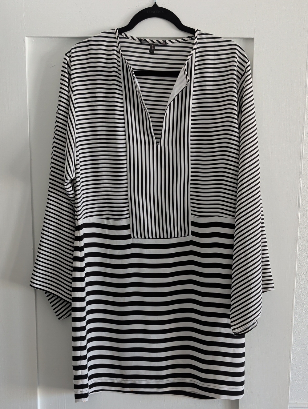 BCBGMaxAzria Black and White Striped V-Neck Tunic